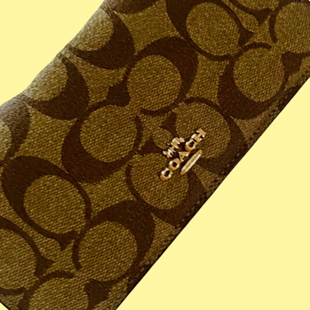 Coach Logo Brown Wallet
